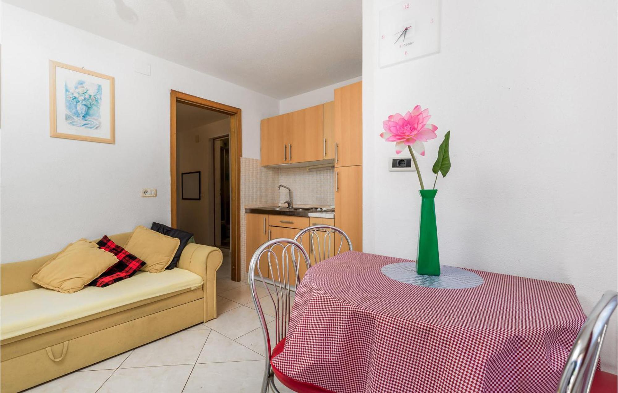 Beach Front Apartment In Punta Kriza With Kitchen Exterior foto